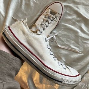 Women’s White Converse Size 9